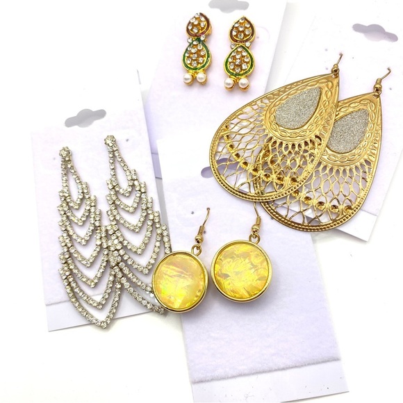 Fancy Fashion Earring Bundle of Four Pairs - Picture 3 of 7